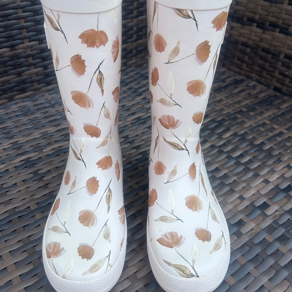 Kids Floral Cream Rain Boots
